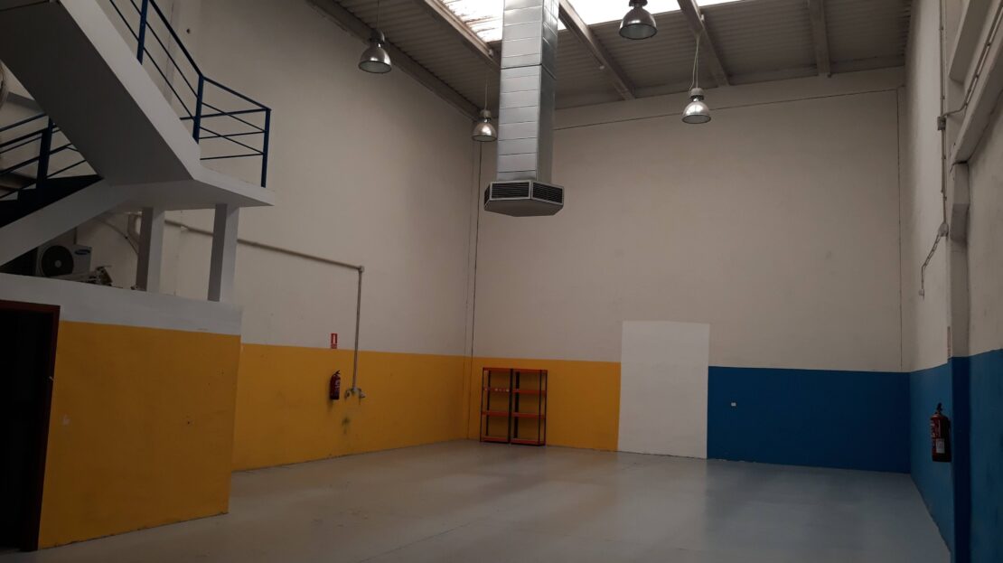 Nave en alquiler en Meco 04