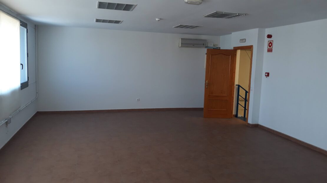 nave en alquiler en Meco 05